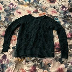 ✨3/$15 AE cozy sweater